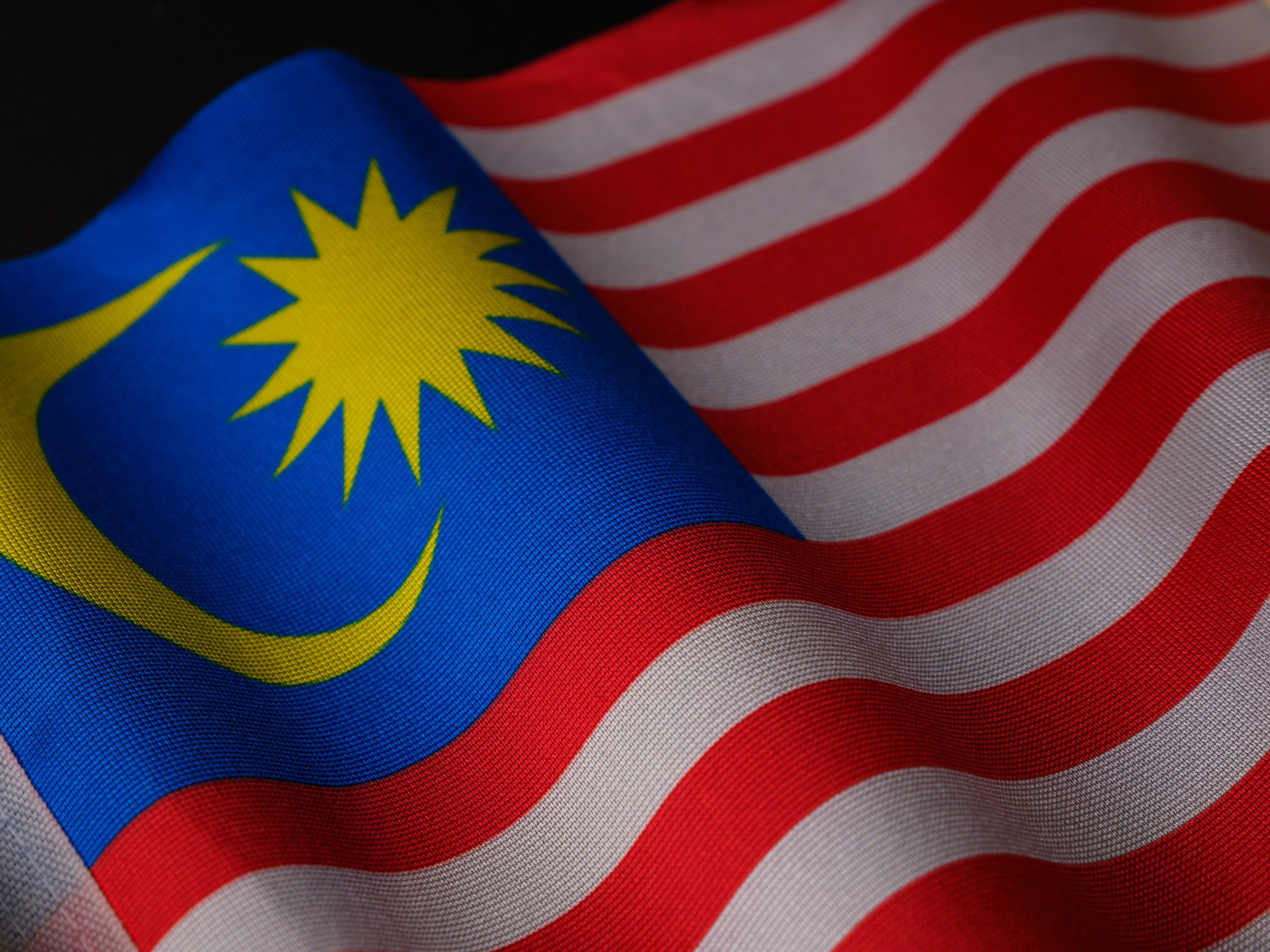A Close-Up Shot of the Flag of Malaysia (ocr tools comparison)